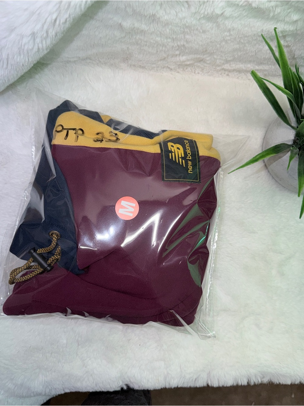 100% Cotton Ladies New Balance Colorblock Hoodie - Maroon, Mustard & Navy  🔥 - Picture 7 of 7